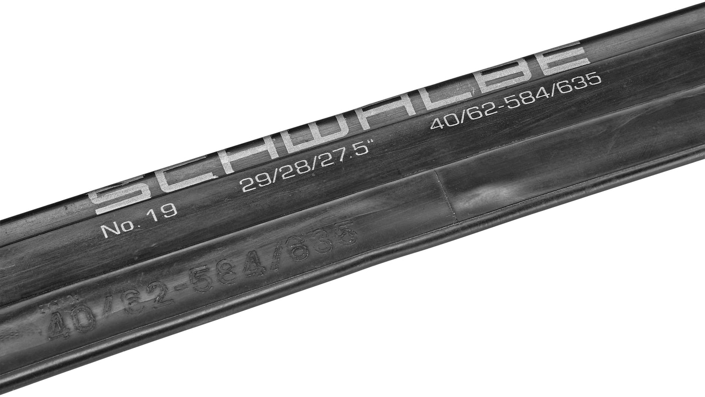Schwalbe zadeltas inclusief bandenlichters & 27.5 / 29" binnenband