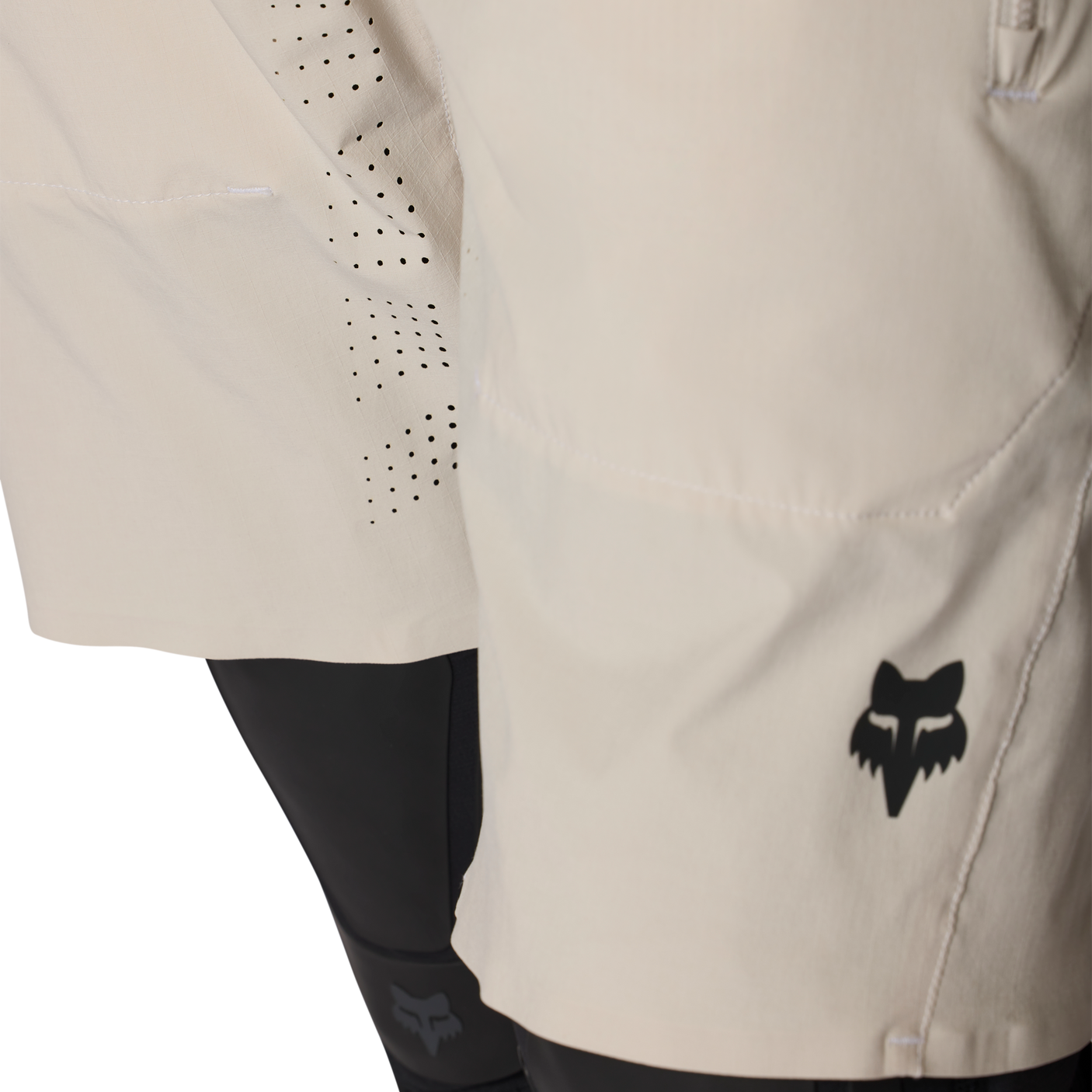Fox Flexair Short Krijt