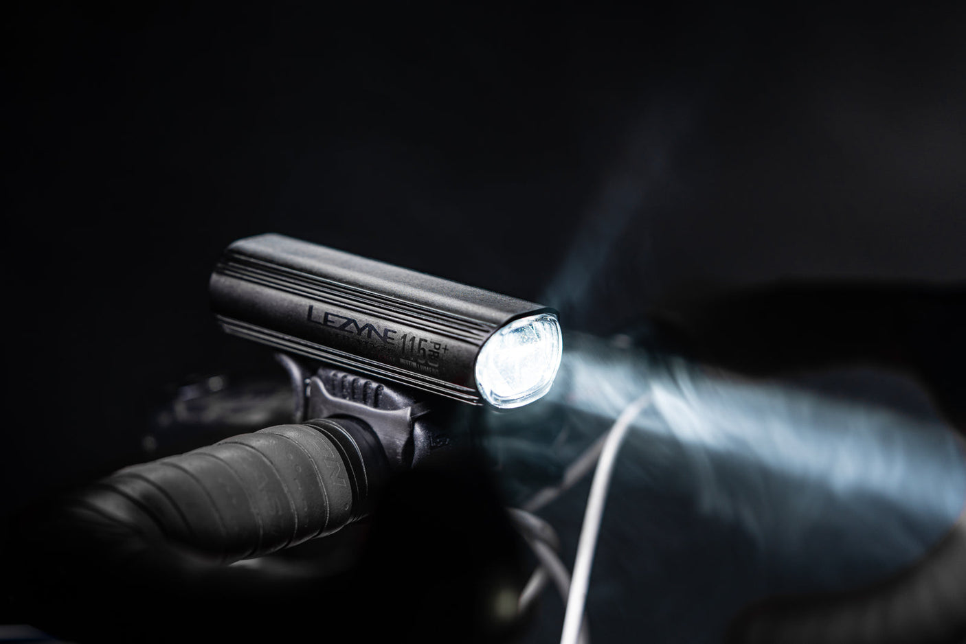 Lezyne Power Pro 115 LED voorlicht black shiny