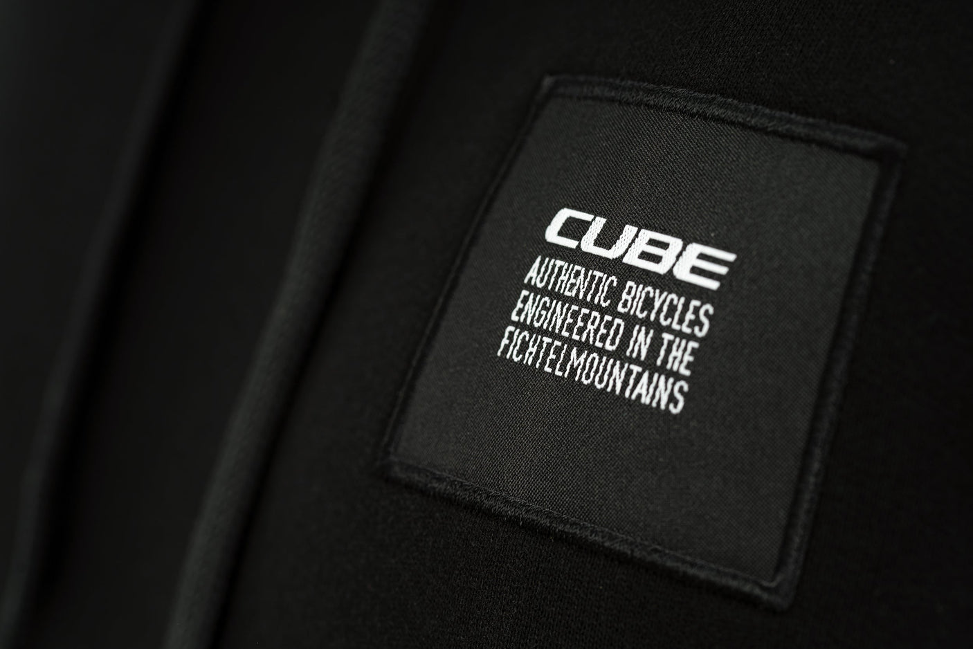 CUBE Organic Hoodie zwart