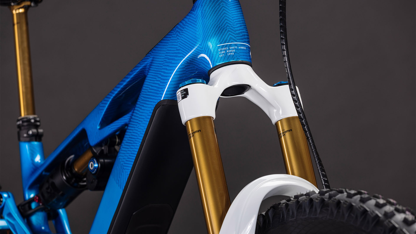 Cube Stereo Hybrid ONE77 HPC AT 800 actionteam (2026)