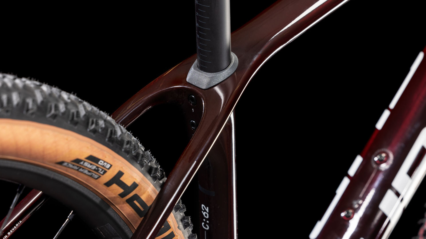 Cube Reaction C:62 SLX Diamant liquidred´n´wit