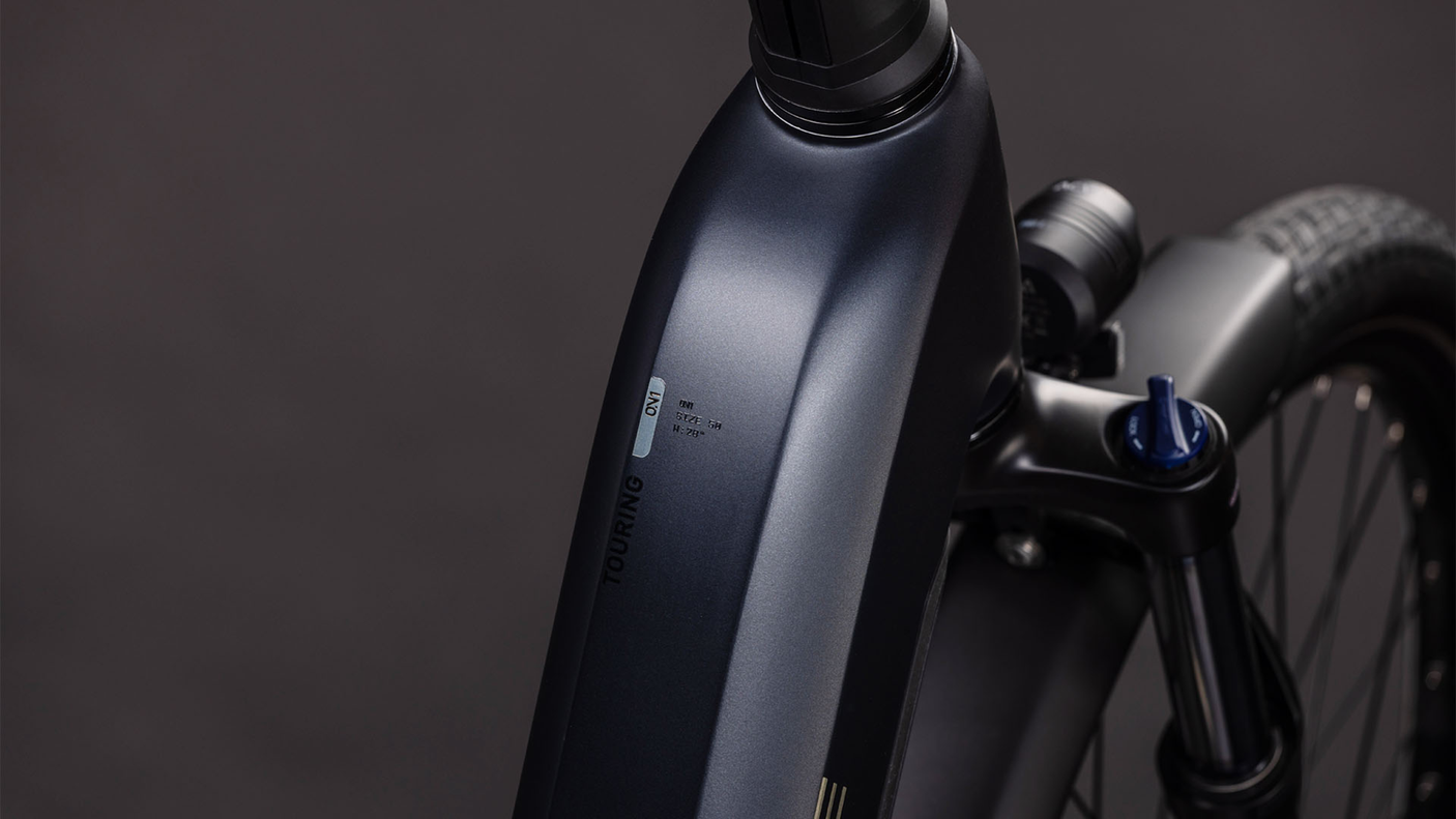 Cube Touring Hybrid ONE 600 Easy Entry coal´n´chrome (2026)