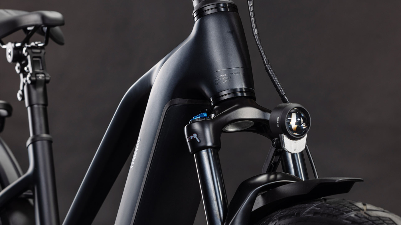 Cube Kathmandu Hybrid Pro 800 Trapez coal´n´black (2026)