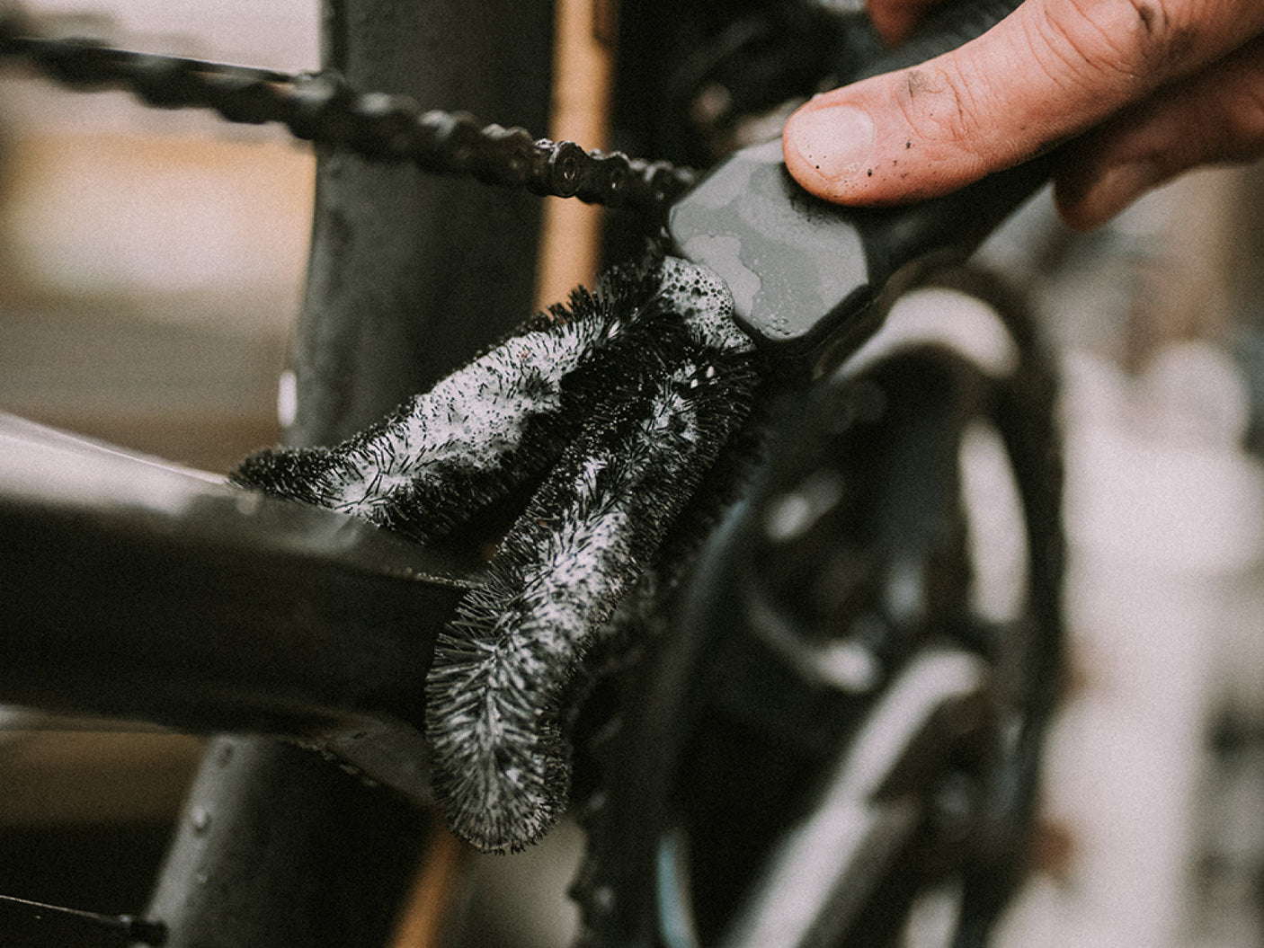 Dynamische tweepuntige borstel