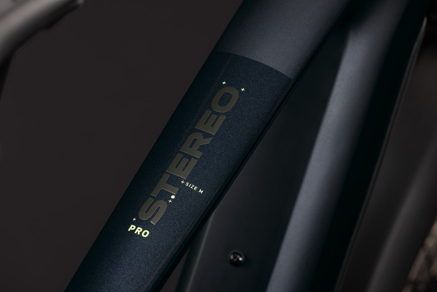 Cube Stereo Hybrid ONE44 Pro 800 FE coal´n´black (2027)