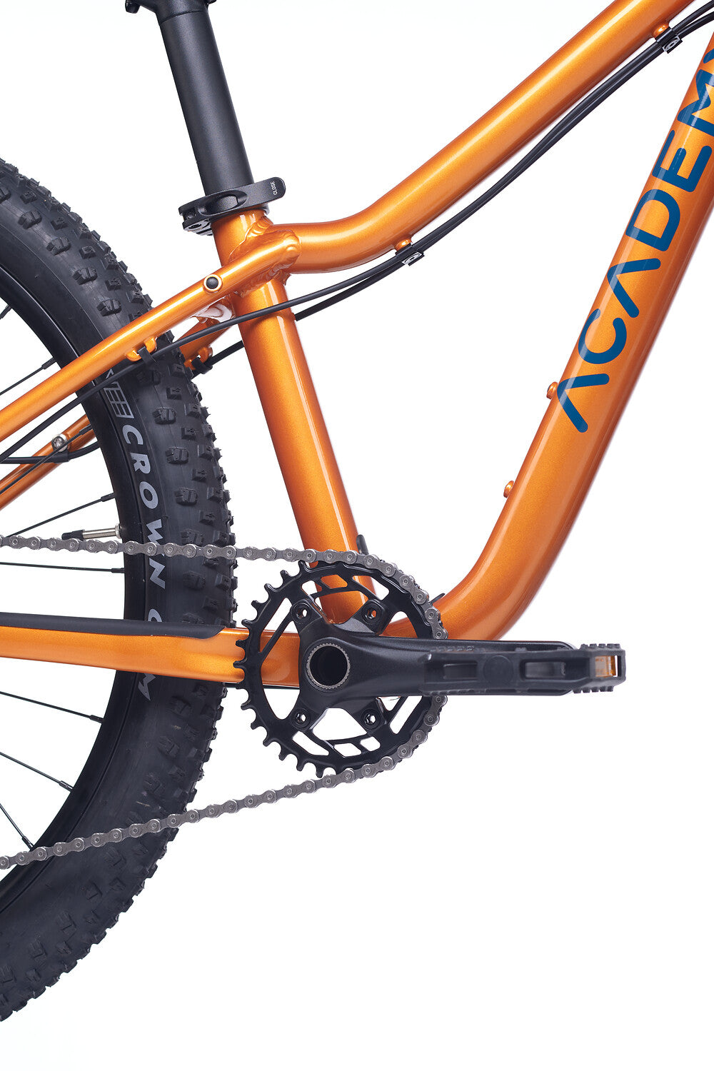 Academy Trail 5 Amber