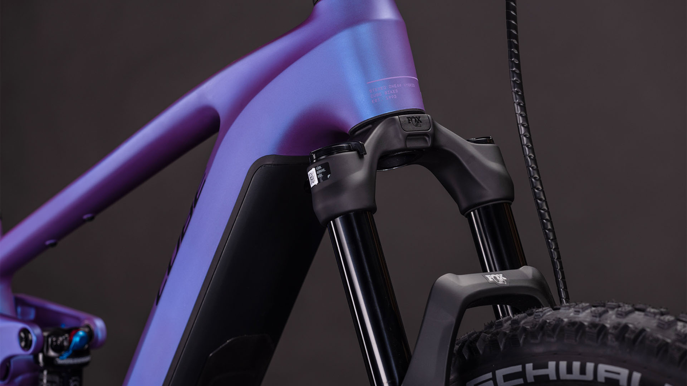 Cube Stereo Hybrid ONE44 EXC 800 blueiris´n´black (2026)