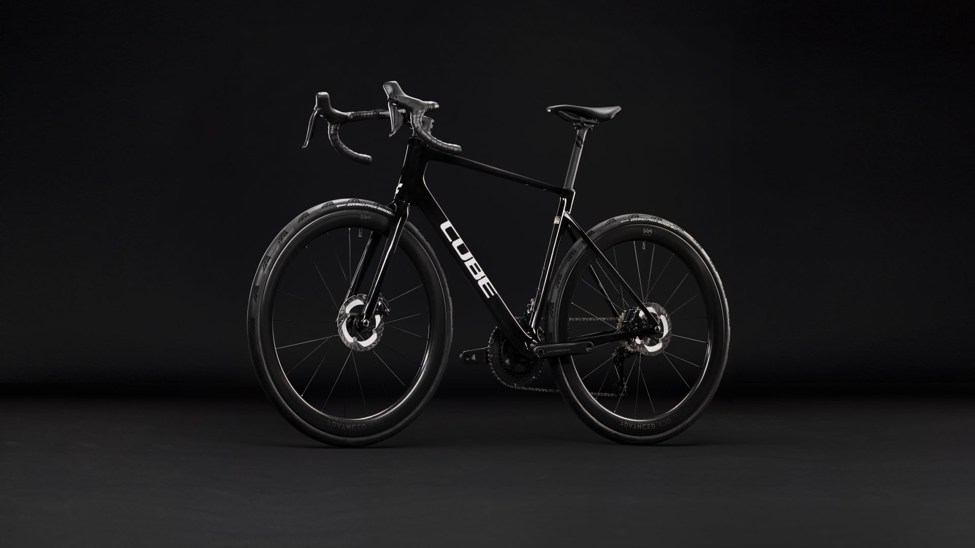 Cube Attain C:62 SLT carbon´n´wit (2027)