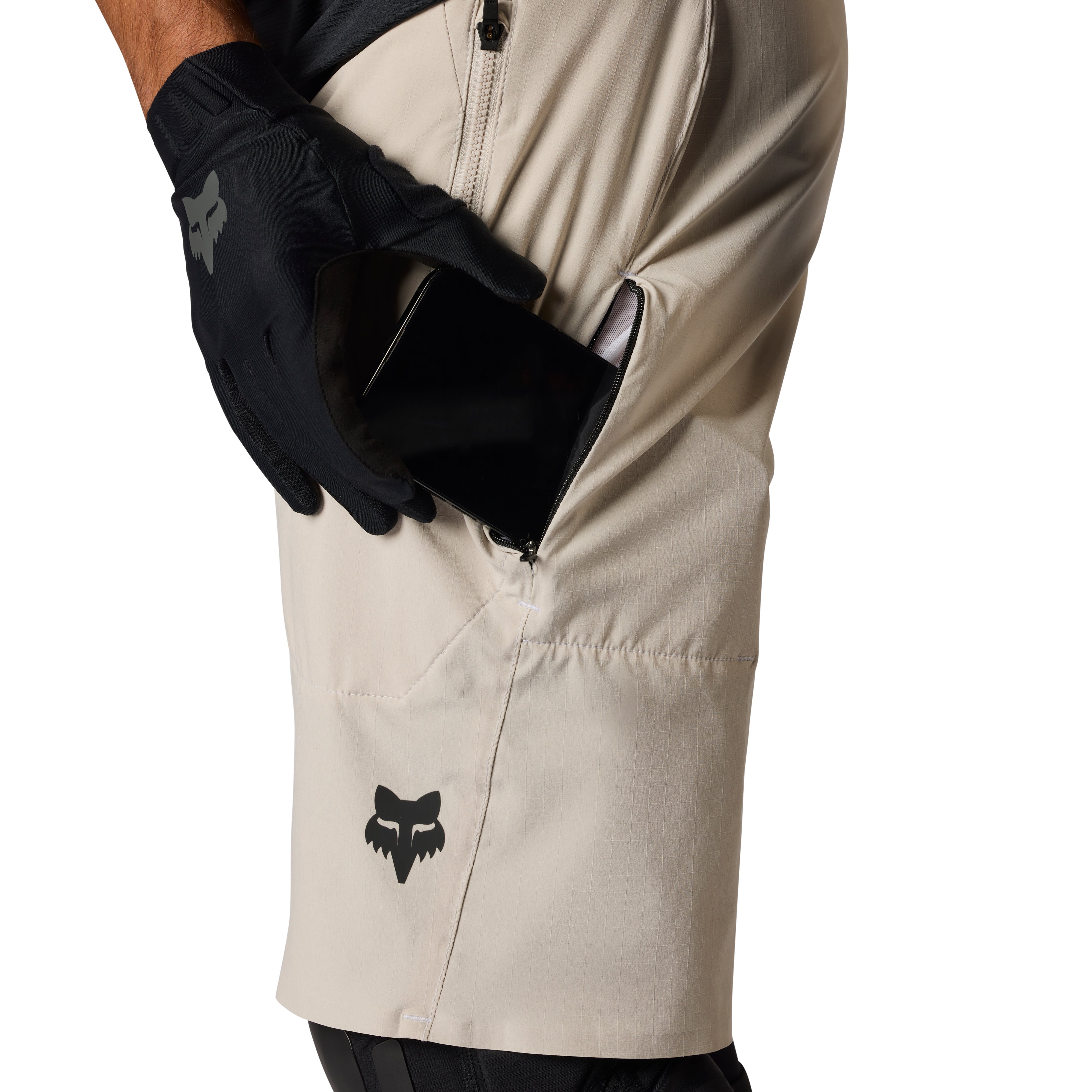 Fox Flexair Short Krijt