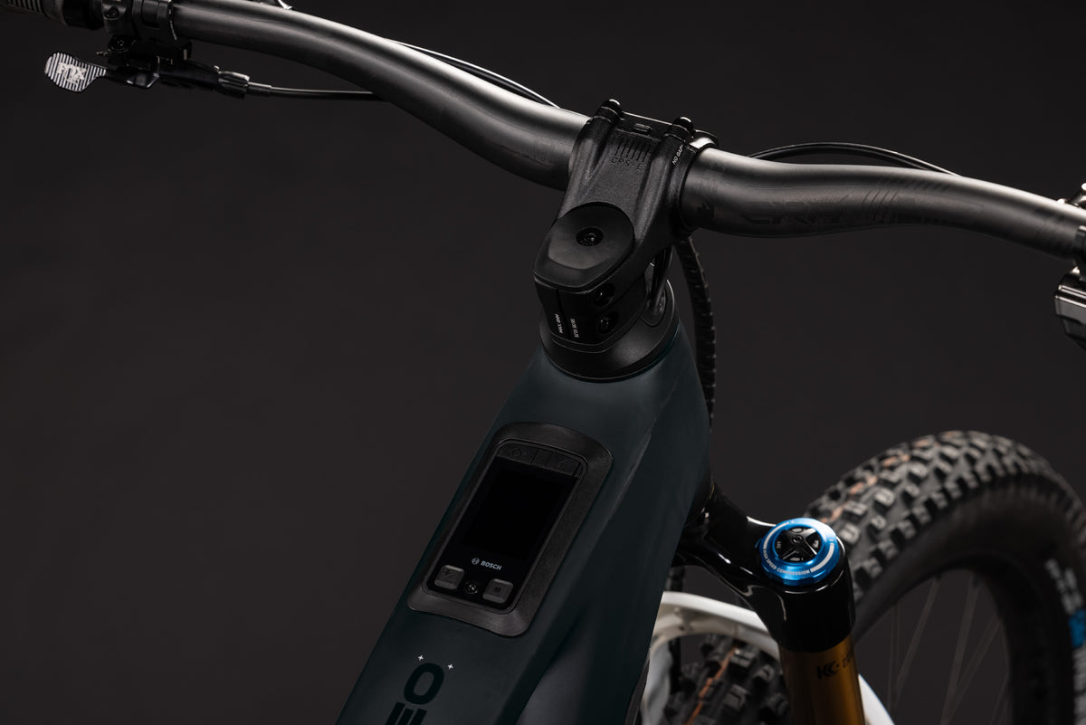 Cube Stereo Hybrid ONE44 HPC AT 800 carbon´n´white (2027)