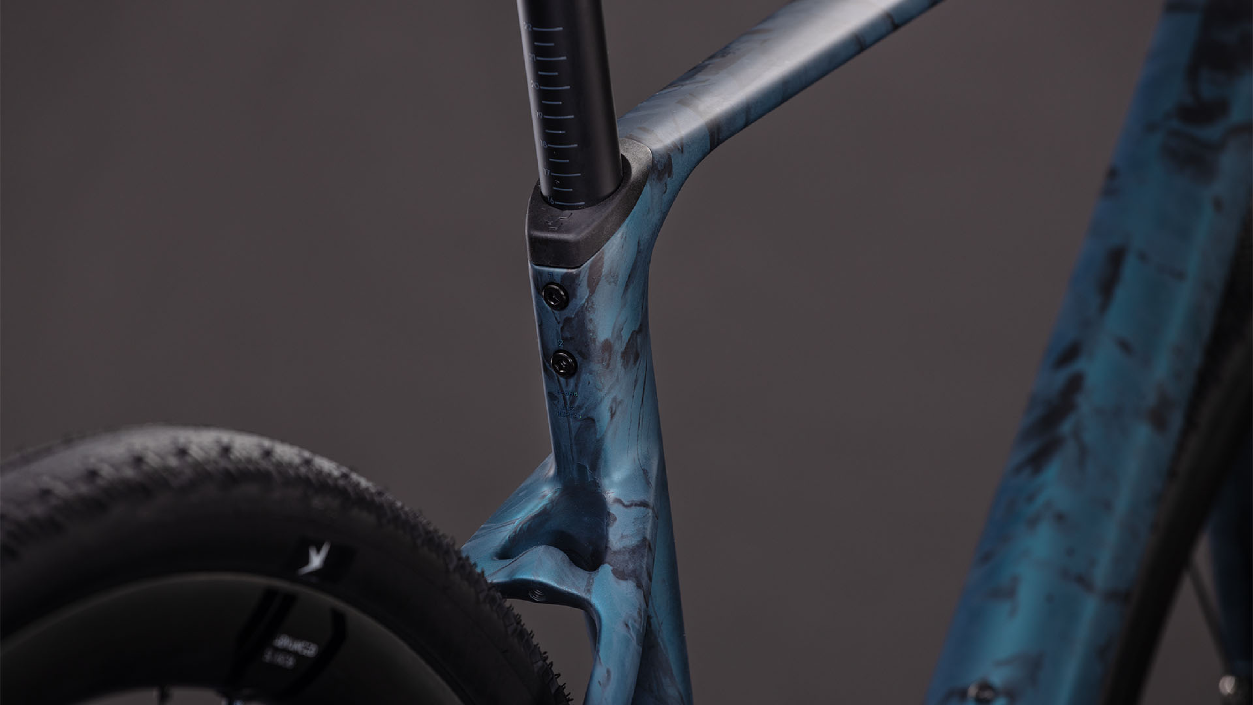 Cube Nuroad C:62 SLT royalgreen´n´fume (2026)