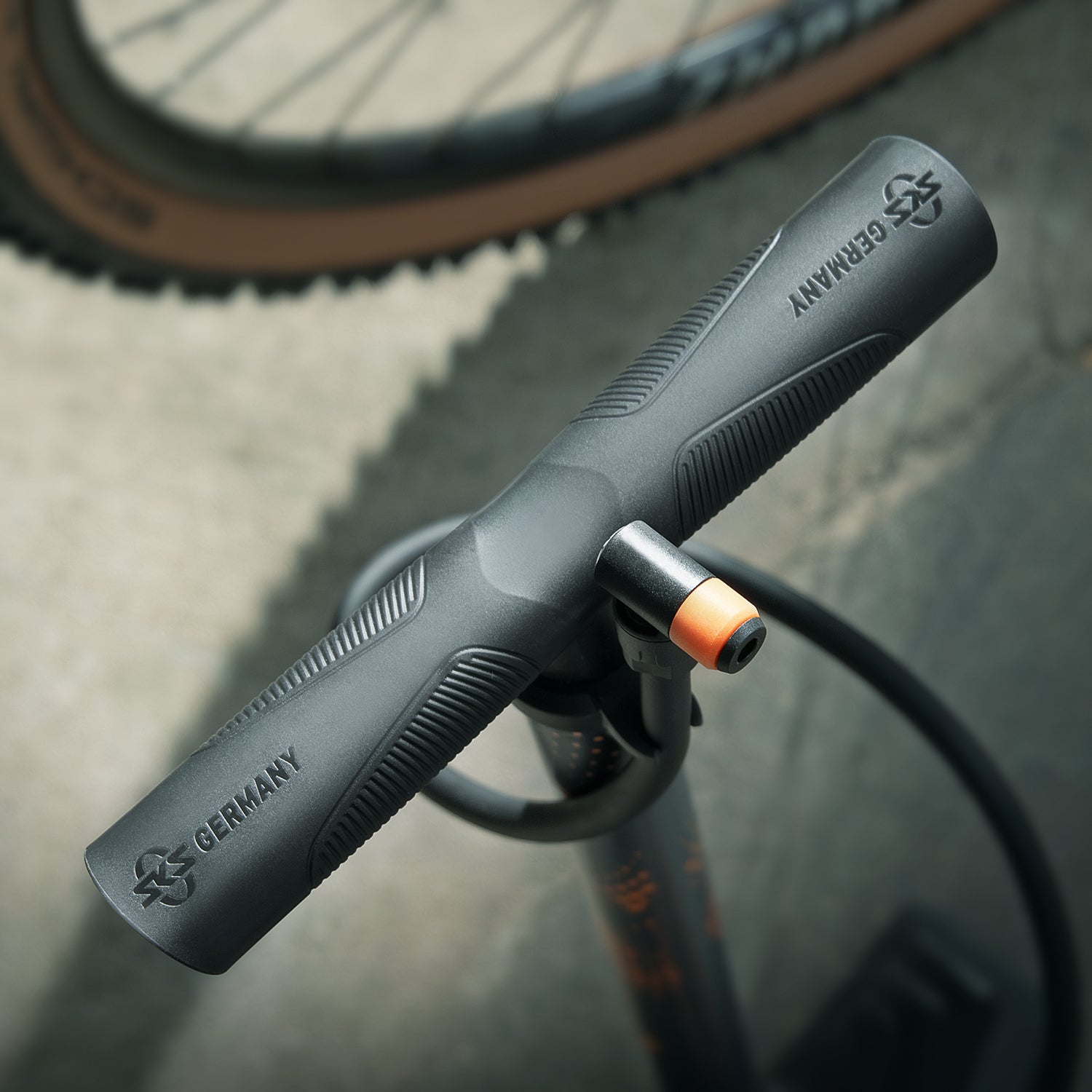 SKS Germany AIRKOMPRESSOR CLIK TEC 10.0 Vloerpomp Zwart