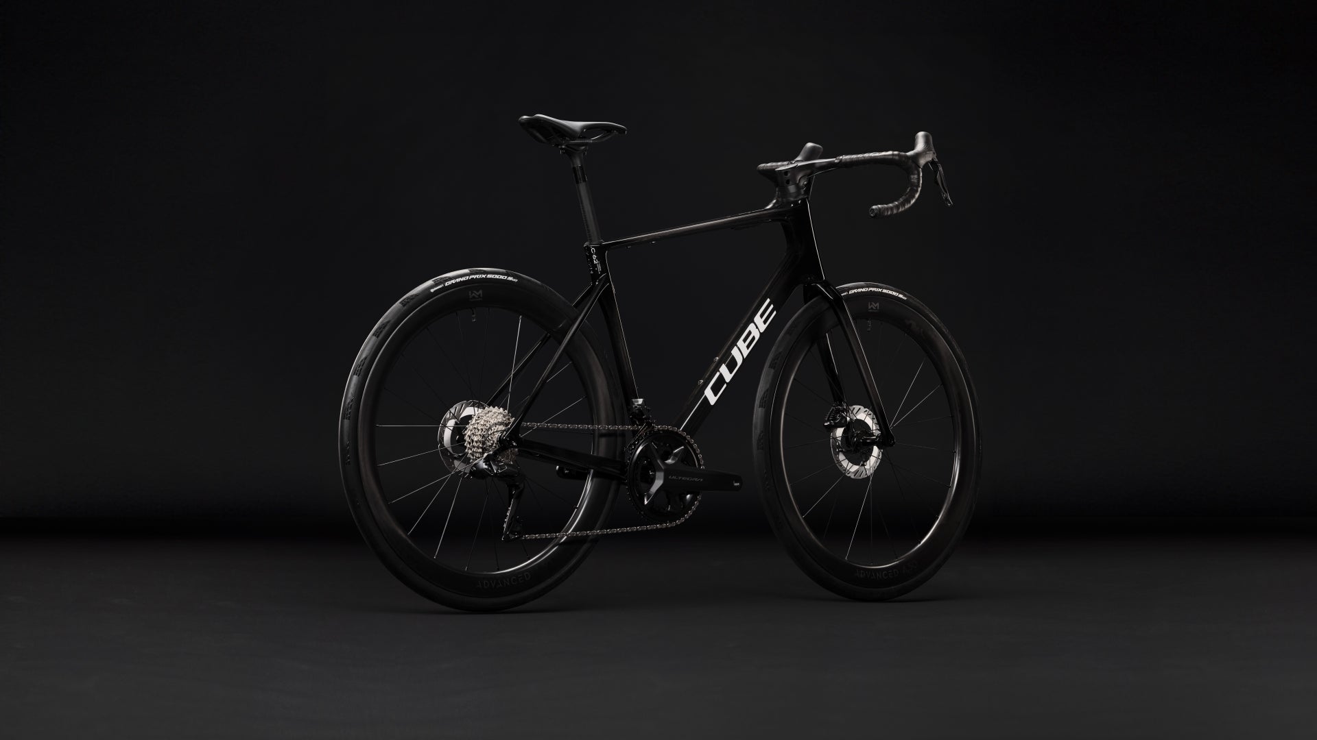 Cube Attain C:62 SLT carbon´n´wit (2027)