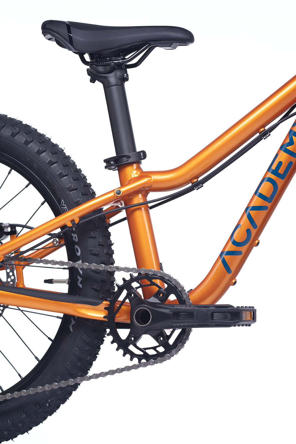 Academy Trail 4 Amber