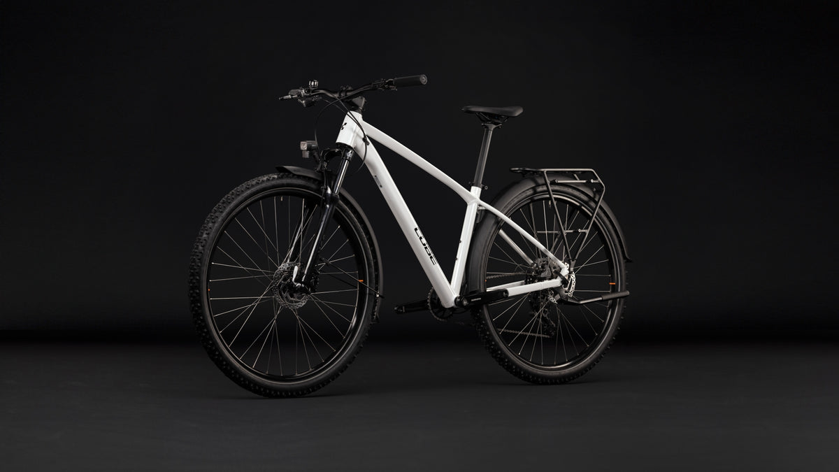 Cube Aim ONE FE metallicwhite´n´black (2027)