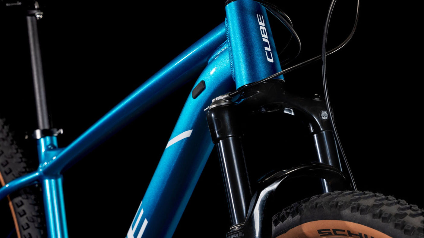 Cube Attention Pro metallic teal´n´wit (2025)