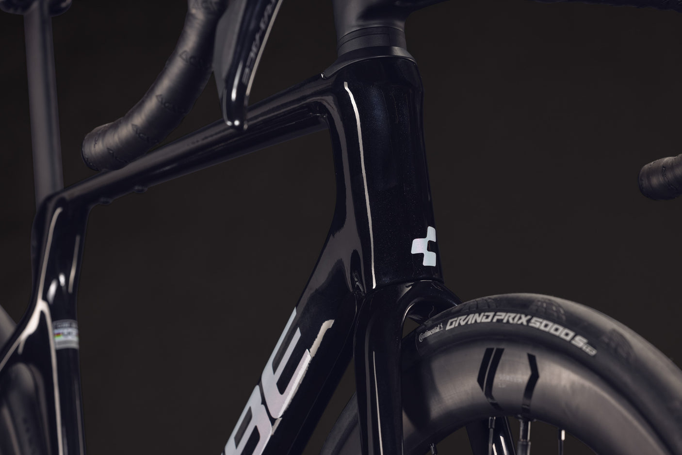 Cube Agree C:62 SLT blackpearl´n´switchwhite (2027)