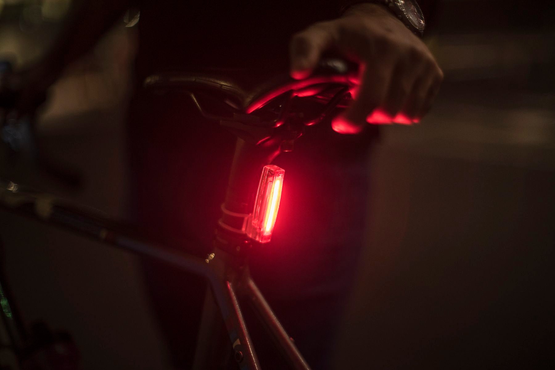 Knog Plus fietslamp StVZO rode LED translucent