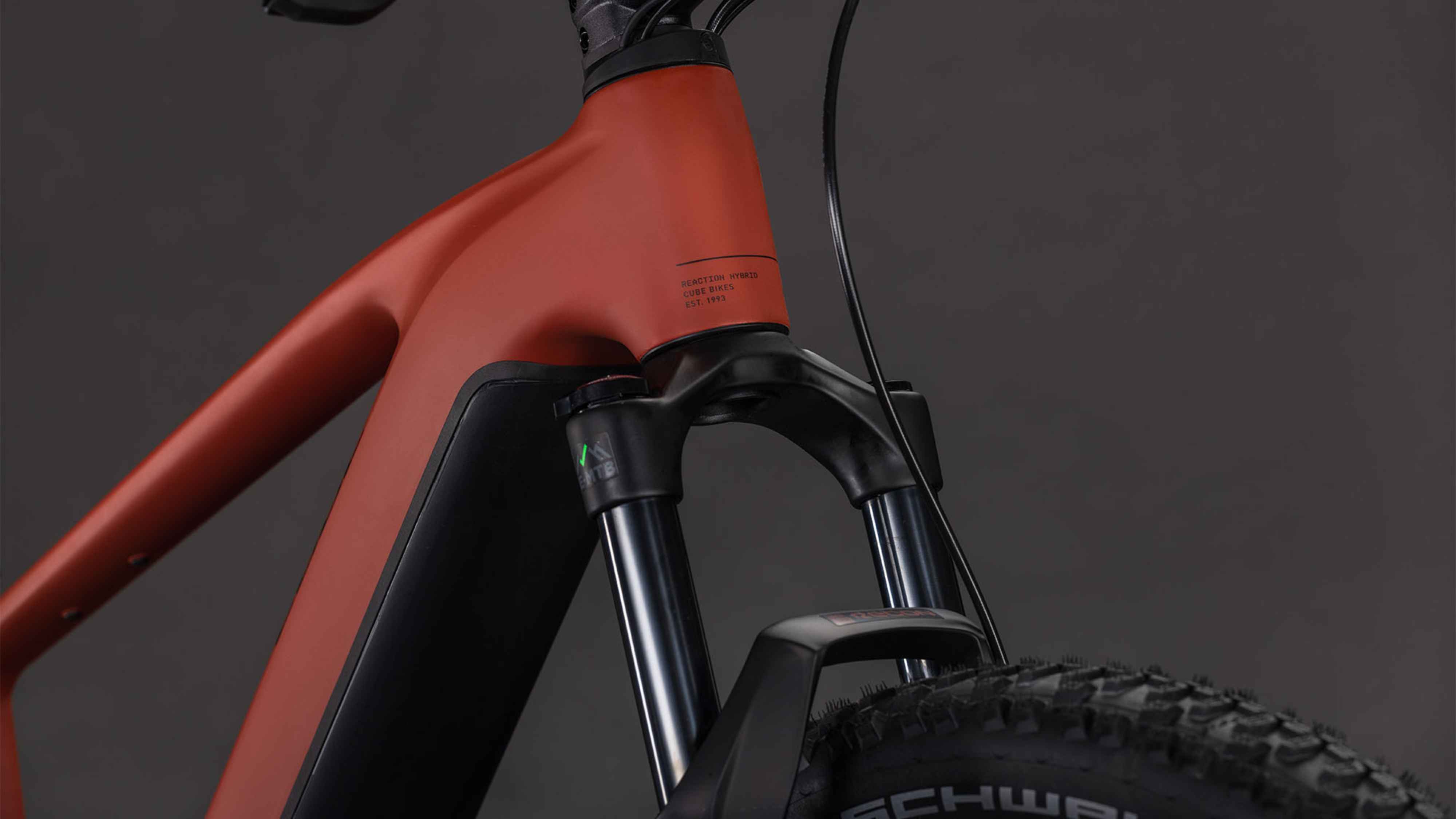 Cube Reaction Hybrid Race 800 Diamant 800 amber´n´black