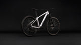 Cube Aim ONE metallicwhite´n´black (2027)