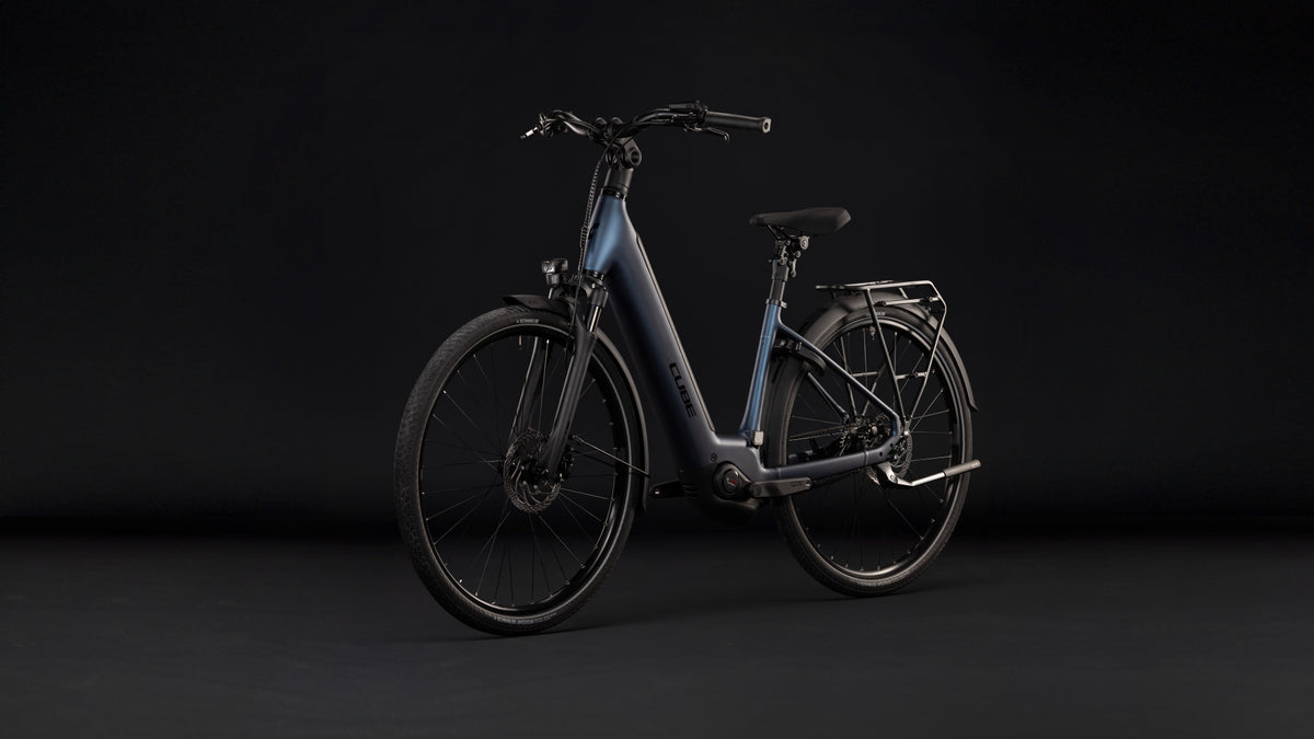 Cube Supreme Hybrid Deluxe ONE 600 Easy Entry navyblack´n´black (2027)