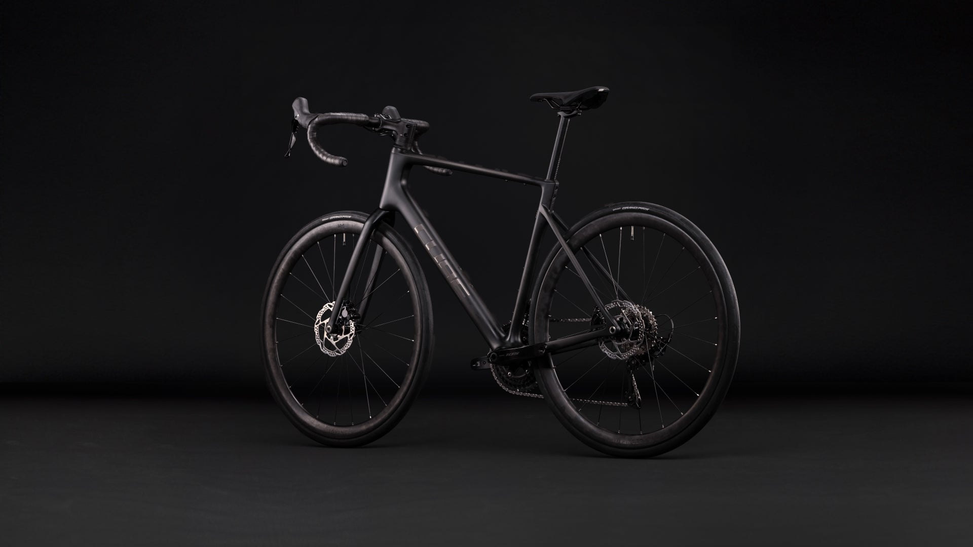 Cube Attain C:62 carbon´n´koolchroom