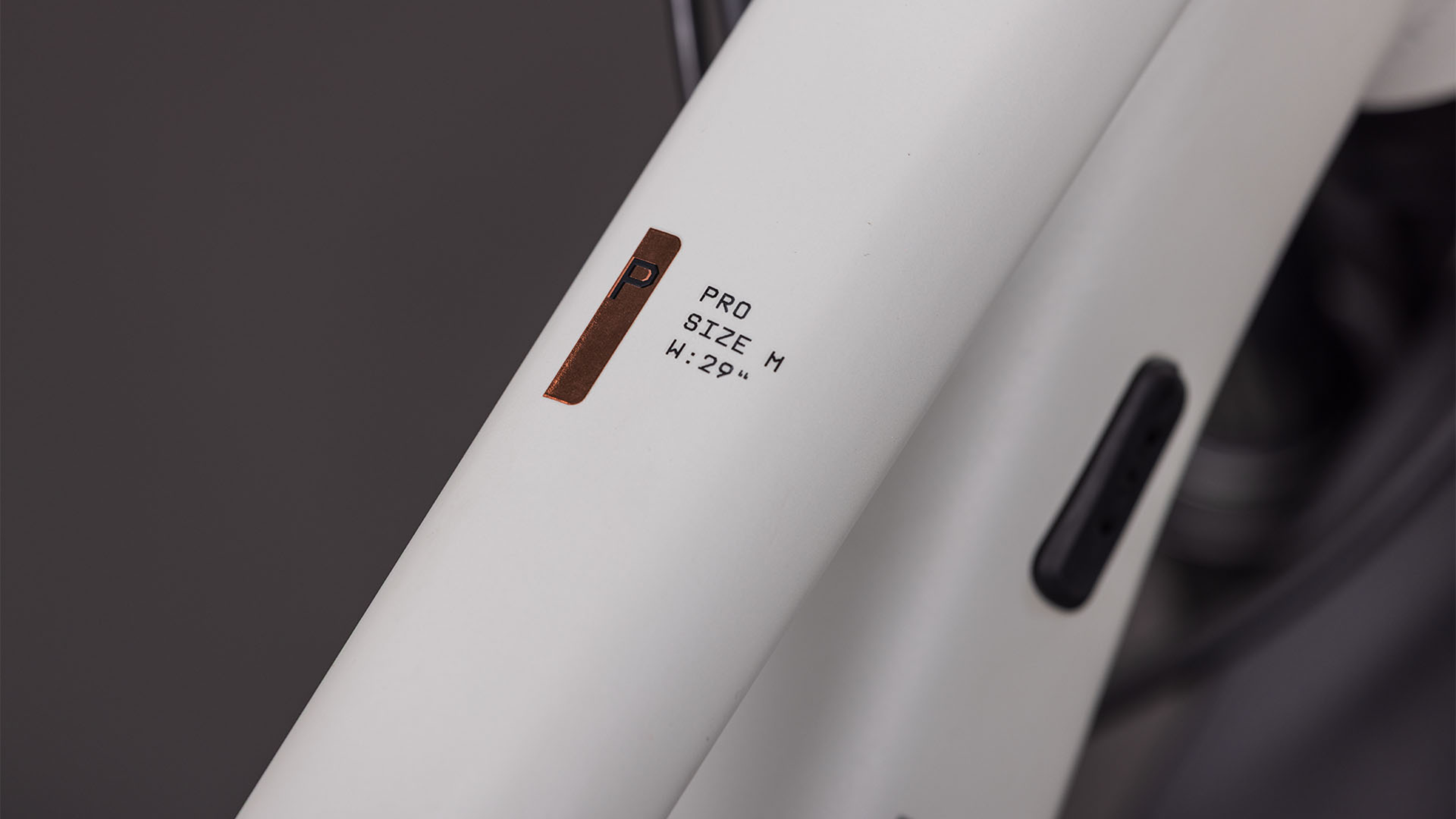 Cube Aim Pro FE Diamant greige´n´titaan