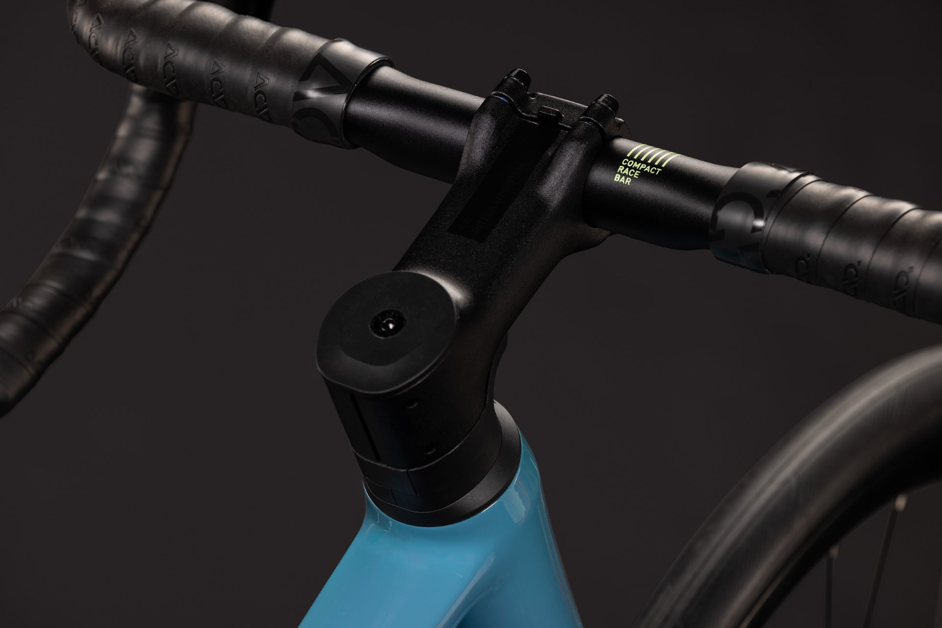 Cube Attain Pro  surfblue´n´black (2027)